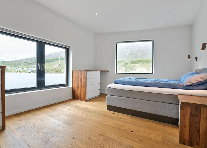 Volda Floating Villa Kvaloya